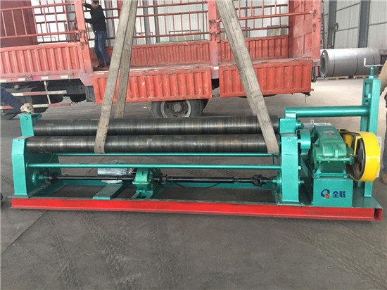 三輥(gǔn)卷闆機