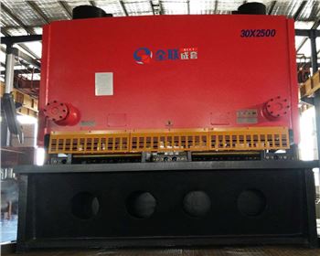 qc11y-30x2500液壓閘式剪闆機